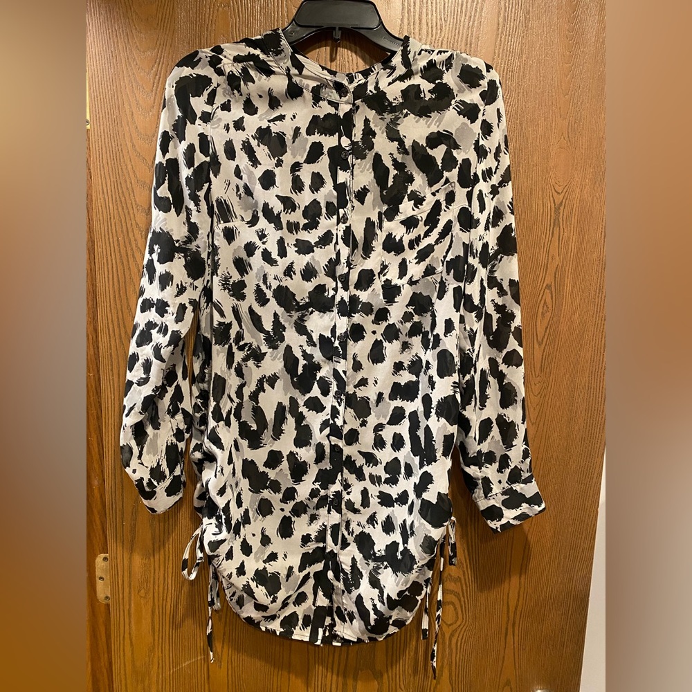 Gray and Black Leopard Print Top Size 10